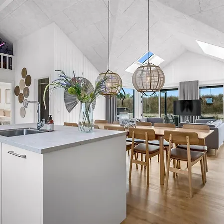 Tayara - 900m From The Sea By Interhome Glesborg