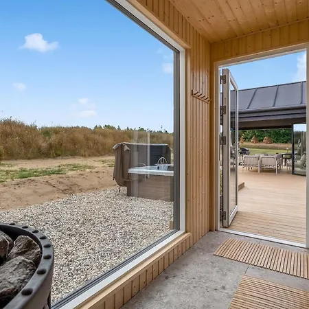 Tayara - 900m From The Sea By Interhome Glesborg