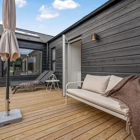 Tayara - 900m From The Sea By Interhome Glesborg